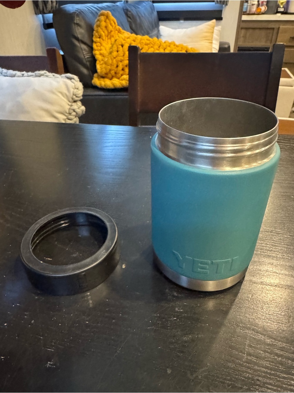 Yeti Teal Insulated Can Cooler with Removable Lid